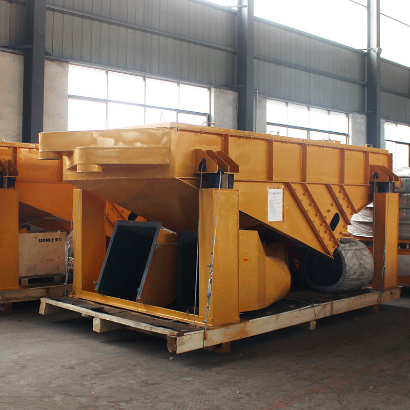 Madaling Operasyon Plastic Particle Flake Linear Vibrating Separator